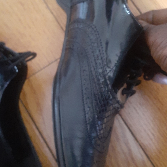 Closet clearance - Picture 4 of 6